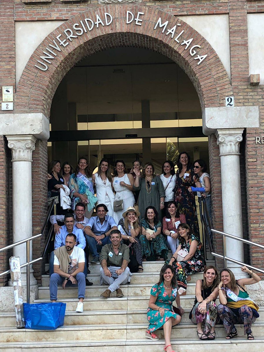 Madre mía la de pacientes Andaluces y de todo el mundo que han pasado por estas manos 🥰