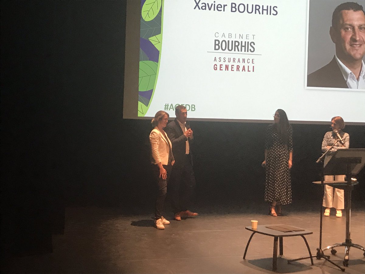 Une joie de partager avec @lilice02 notre histoire et notre passion de l’entrepreneuriat lors de l’ag <a href="/FemmesBretagne/">Femmes de Bretagne</a> .
Engagés sur notre territoire !
Un grand merci à <a href="/marieeloyfdeb/">Marie Eloy</a> <a href="/Emaneru/">Elena Mañeru</a> et merci pour mon nouveau slogan : « xavier BOURHIS un homme qui assure »