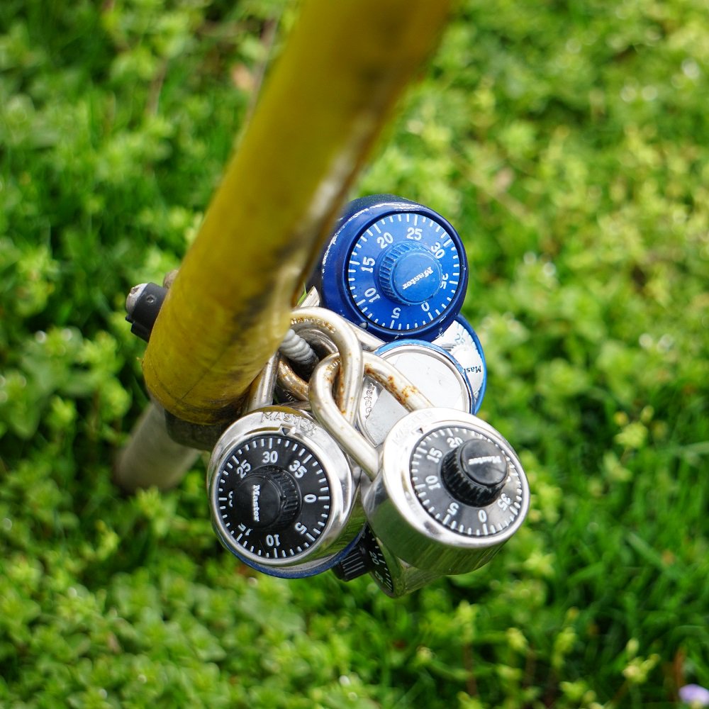 PoliticalSister's tweet image. "Here comes summer, School is out, oh, happy day" ~~Jerry Keller - Here Comes Summer (1959) | #SummerTime #SummerBreak #CombinationLocks #MiamiDailyPhoto #IGersMiami #CityDailyPhoto miamidailyphoto.com/2019/random/he…