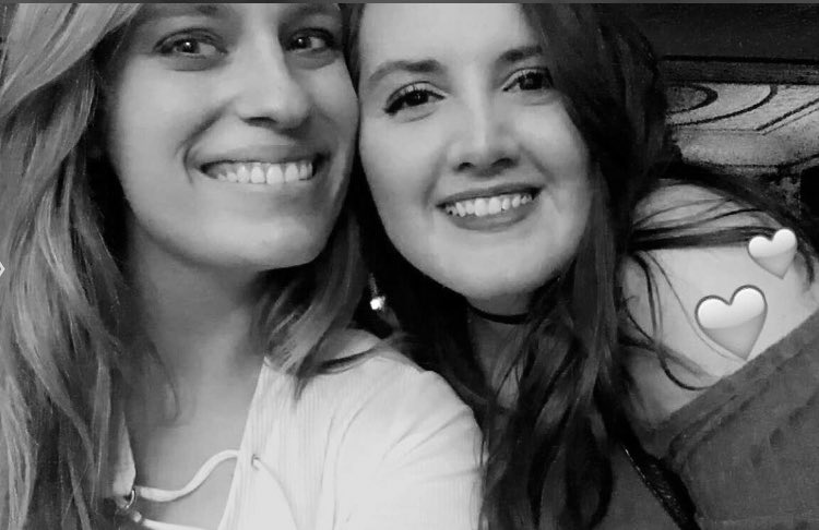 LANY_WI's tweet photo. exactly 3 years ago today i...

1) drove 8 hours to Indiana with basically a stranger.. a stranger who turned into a friend 🥰 @_malibuindigo

2) @pauljasonklein whipped his hair directly into my eyeball

3) was front row for @thisisLANY OPENING for Oh Wonder.

TIME FLIES! ❣️🌙 https://t.co/NswFCn2ZD6
