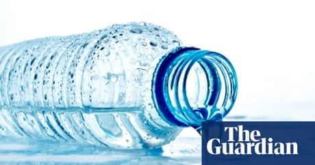 HackneyFeed's tweet image. Are you still drinking bottled water? Try filling a jug with tap water and putting it in the fridge with a slice of lemon/lime - I promise you won't be able to tell the difference between this and bottled water. Just try it and see! #zerowaste #plasticfree buff.ly/2XtVhcn