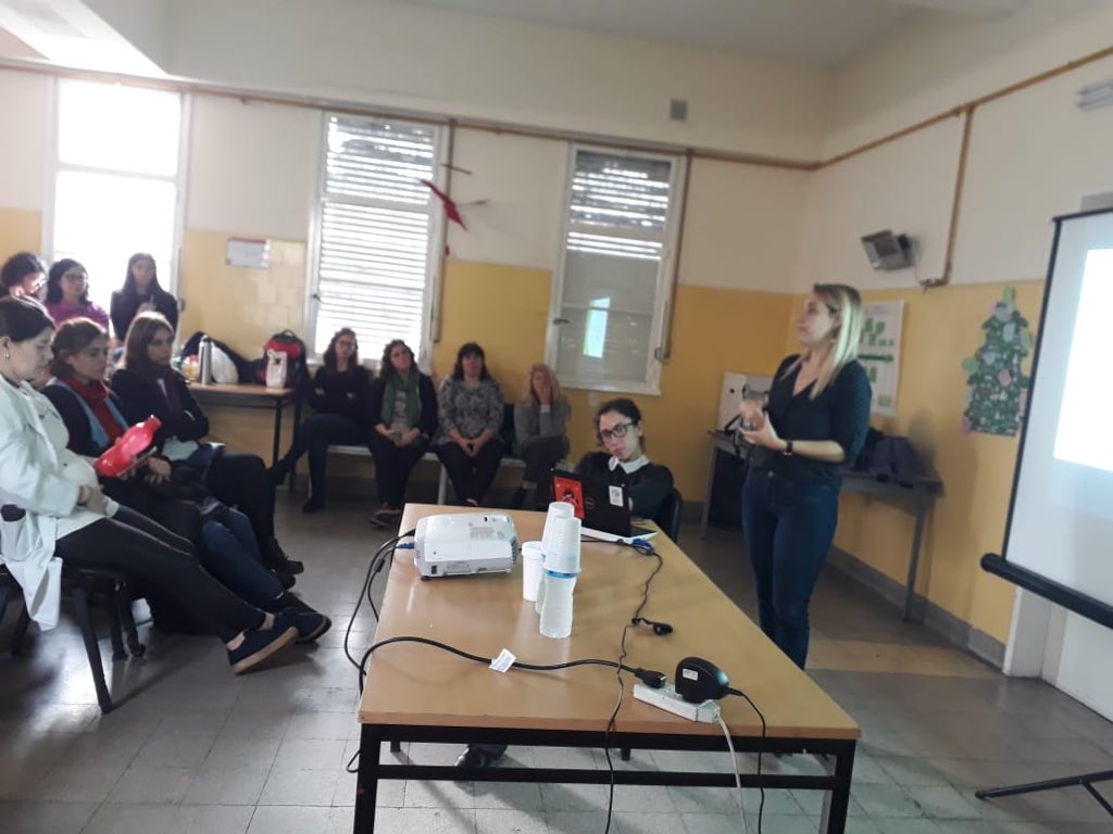 RedSaludDecidir's tweet photo. 📣hoy en capacitación #Ile de la red de equipos de salud sexual Htal Penna “Dispositivos de atención” nuestras compañeres del #HtalAlvarez , de la Regional #Rosario de la Red #PaulaBotta💚”Pali”
Y de #Lanus nuestras Compañeres unidad sanitaria 1deMayo #ContasConNosotrxs #SeraLey https://t.co/0YqAvCrw9p