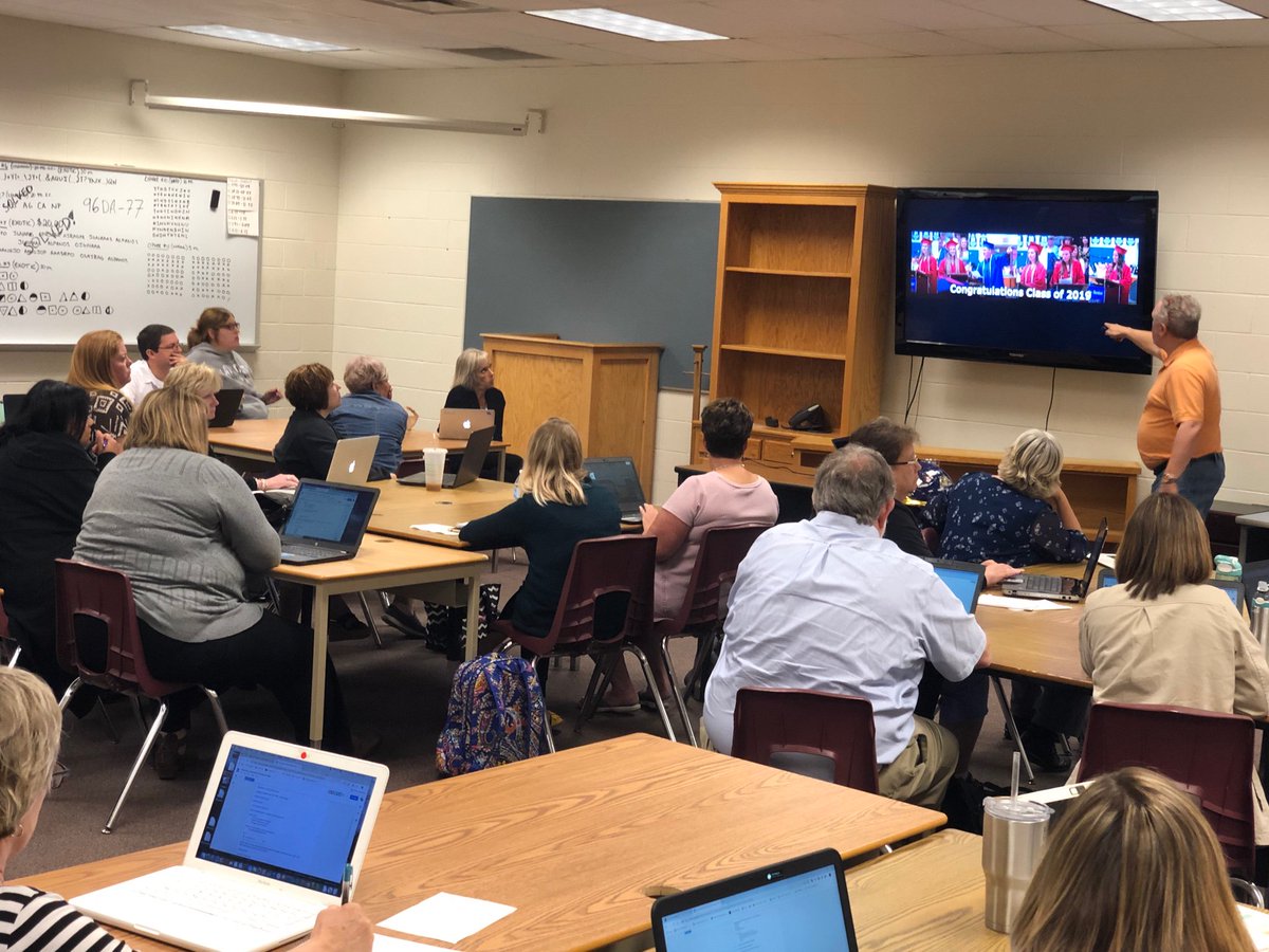 chamady's tweet photo. Alvin Trusty presents presentation tips to a full room at CREATE! 2019 #createcon19 https://t.co/P1g0oMocv6