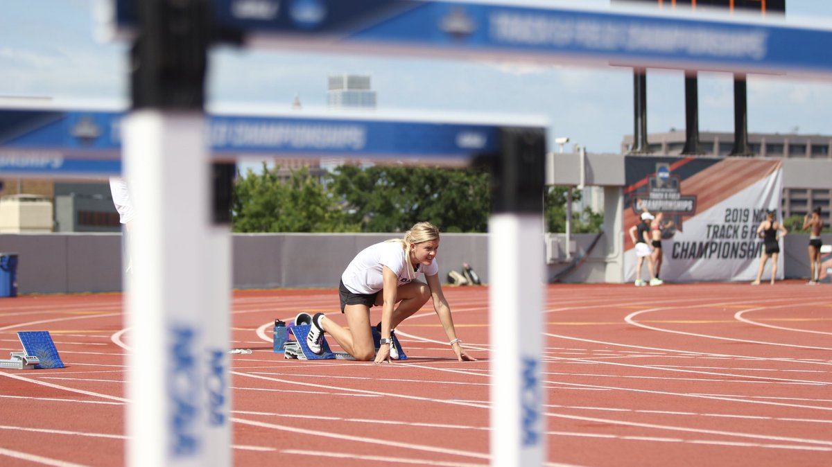 ucdavisxctf's tweet photo. Premeet in the 📚 

#GoAgs https://t.co/gnHsPw7CjU