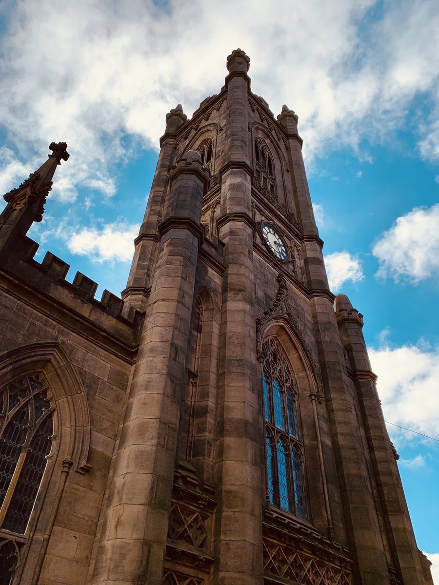 Stuning venue @OldhamParish for a catch up meeting with @WeActTogether and @OldhamAngels #strengthenothers #excitingplans