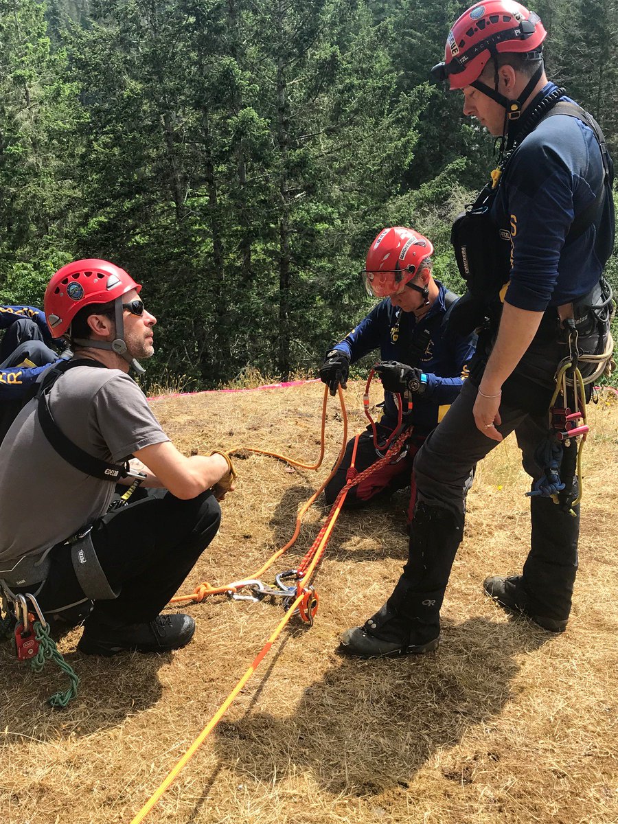 Juan de Fuca SAR tweet media