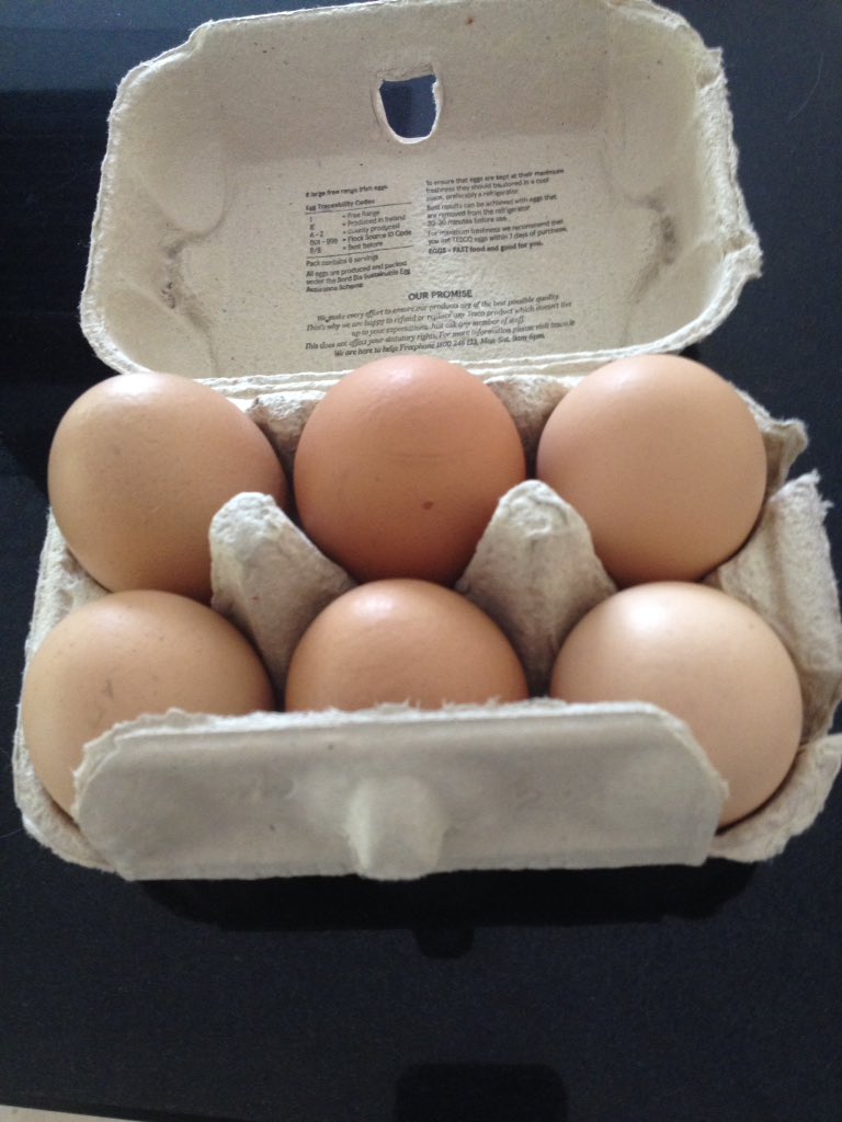 DoubleZCreative's tweet photo. Was away for a week. Came home to find this left for us by our neighbours from their three chickens! #SoSound https://t.co/bd0f1R0nB7