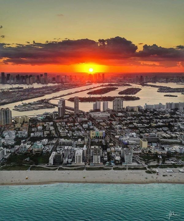 Miami, Florida 🏖️ <a href="/jasonmac7/">jason mac</a> | The Best Photos and Videos of Miami &amp; Florida. #miami #florida #miamifeelings