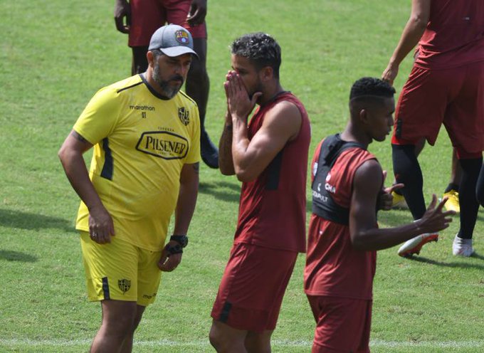 Ver imagen en Twitter