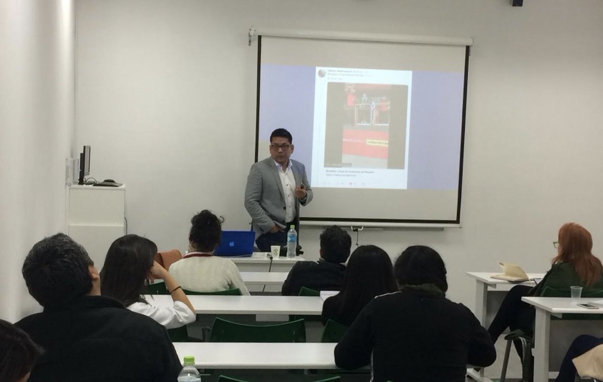 luolivaresc's tweet photo. En esta época en la que el tiempo es tu mayor inversión, qué lujo tener al gran @MiltonVV  dando charla magistral en #HackingMarketing . Qué capo eres Milton gracias por estar con nosotros. https://t.co/nUCZlBcoqE