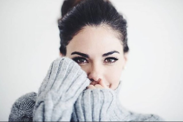 liviabritoof's tweet photo. #BuenJueves #aLIVIAnados! 😘 En estos días nublados , ¿cómo se les antoja quitarse el frío, 1 ó 2? ��🤔 https://t.co/yI1VBHKnUb