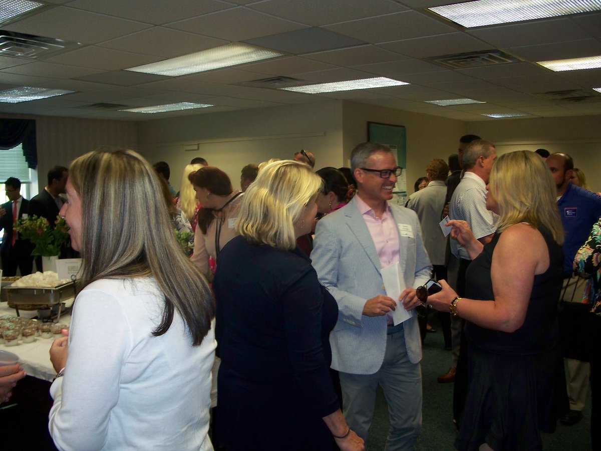 MainLineChamber's tweet image. Thank you to everyone who came to @MainLineChamber Members First Meet the Chamber event! Special recognition to @AneuKitchen for a great breakfast! Photos available on our Facebook page bit.ly/2IAPMTh Stay tuned for our newsletter with new member headshots, out June 11!
