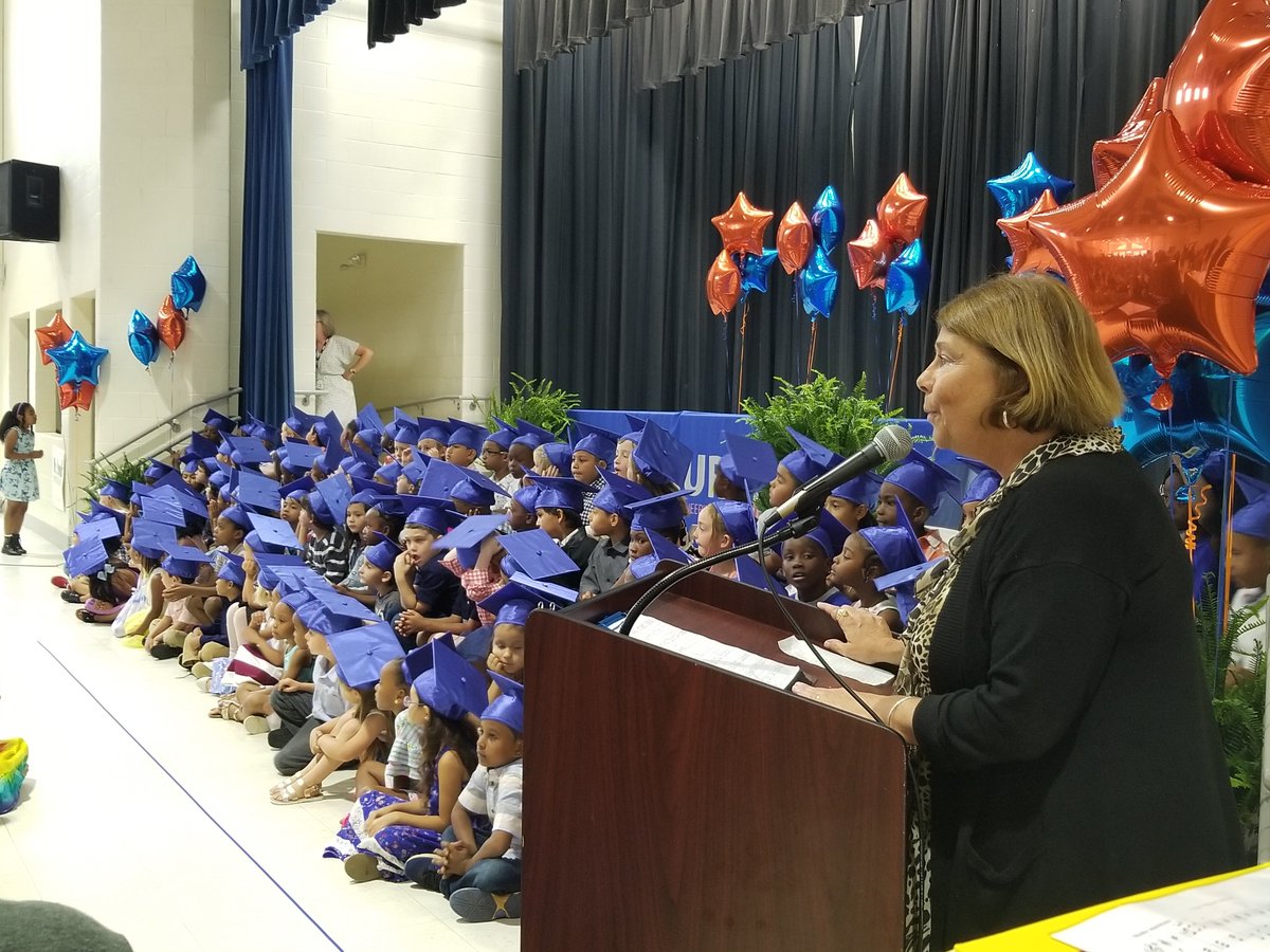 OakhurstSTEAM's tweet photo. Congratulations to our Kindergarten students on their promotion ceremony - future class of 2031! https://t.co/X181AfwuS0