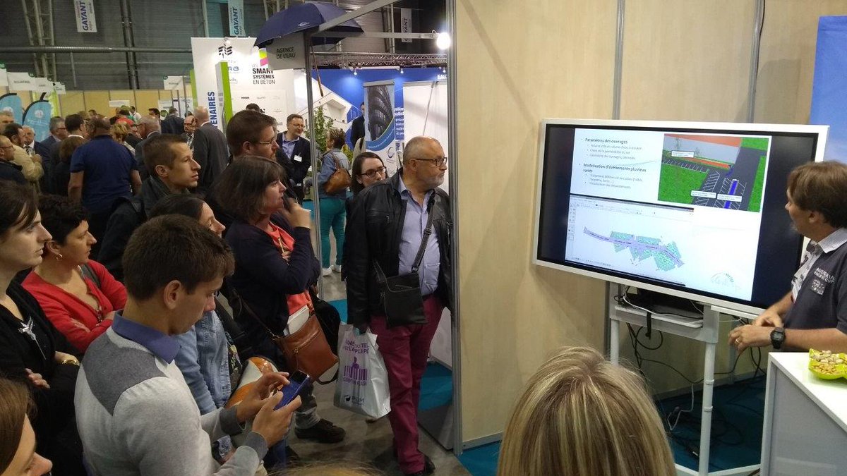 Merci à Olivier Blanpain, professeur en hydrologie urbaine à <a href="/univ_lille/">Université de Lille</a> , et au Département du Nord <a href="/lenord/">DepartementNord</a> pour les présentations du projet #COMETARoutes.
Une preuve de l'intérêt des acteurs du secteur pour la gestion intégrée des eaux pluviales en assainissement routier