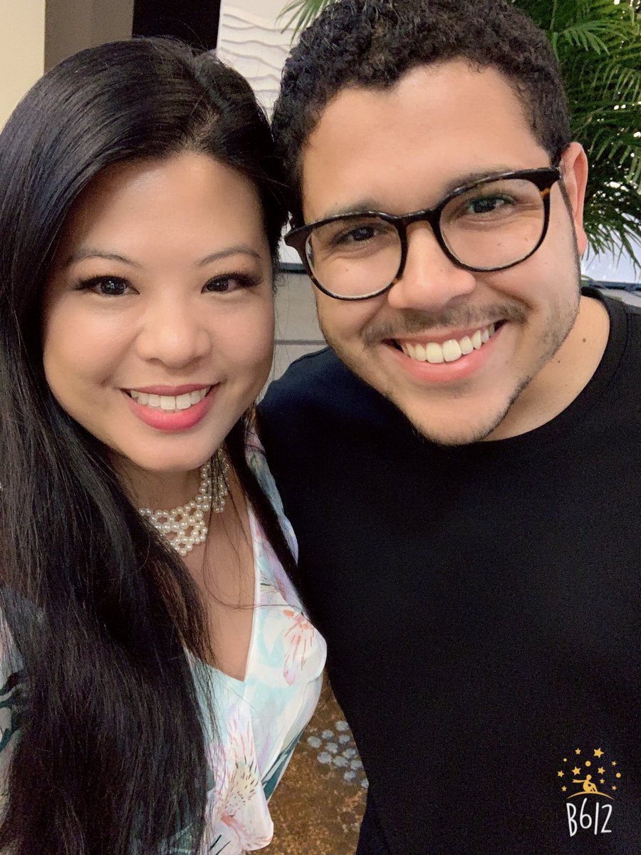 ladyleet's tweet image. One of my faveeeeeees and a fellow keynote speaker at #refactrtech!!! 🎉 if you don’t know @castillo__io you should! #refactr