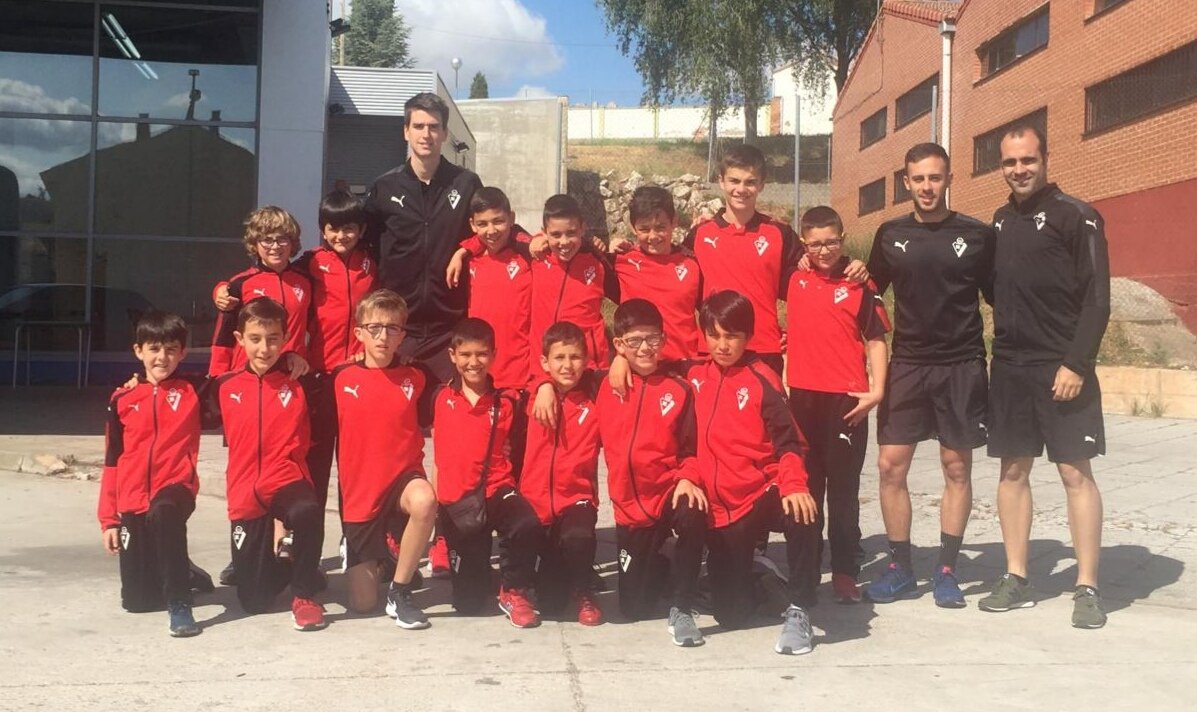 ⚽🔴🔵 El Alevín Participación del Eibar se encuentra de camino a Murcia para participar este fin de semana en la prestigiosa <a href="/tomircup/">Tomir Cup</a> con sede en #Caravaca de la Cruz.
#armagintxoak