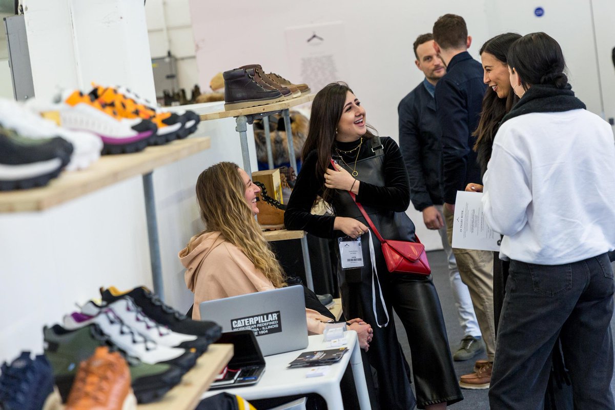 JacketReqd's tweet image. With our #SS20 show only next month, we'd love to expand our Jacket Required community and showcase new brands. Register to exhibit with us here... fal.cn/sK3Q #JacketRequired #JacketRequiredSS20 #Menswear #MensFashion #MenswearBuyer