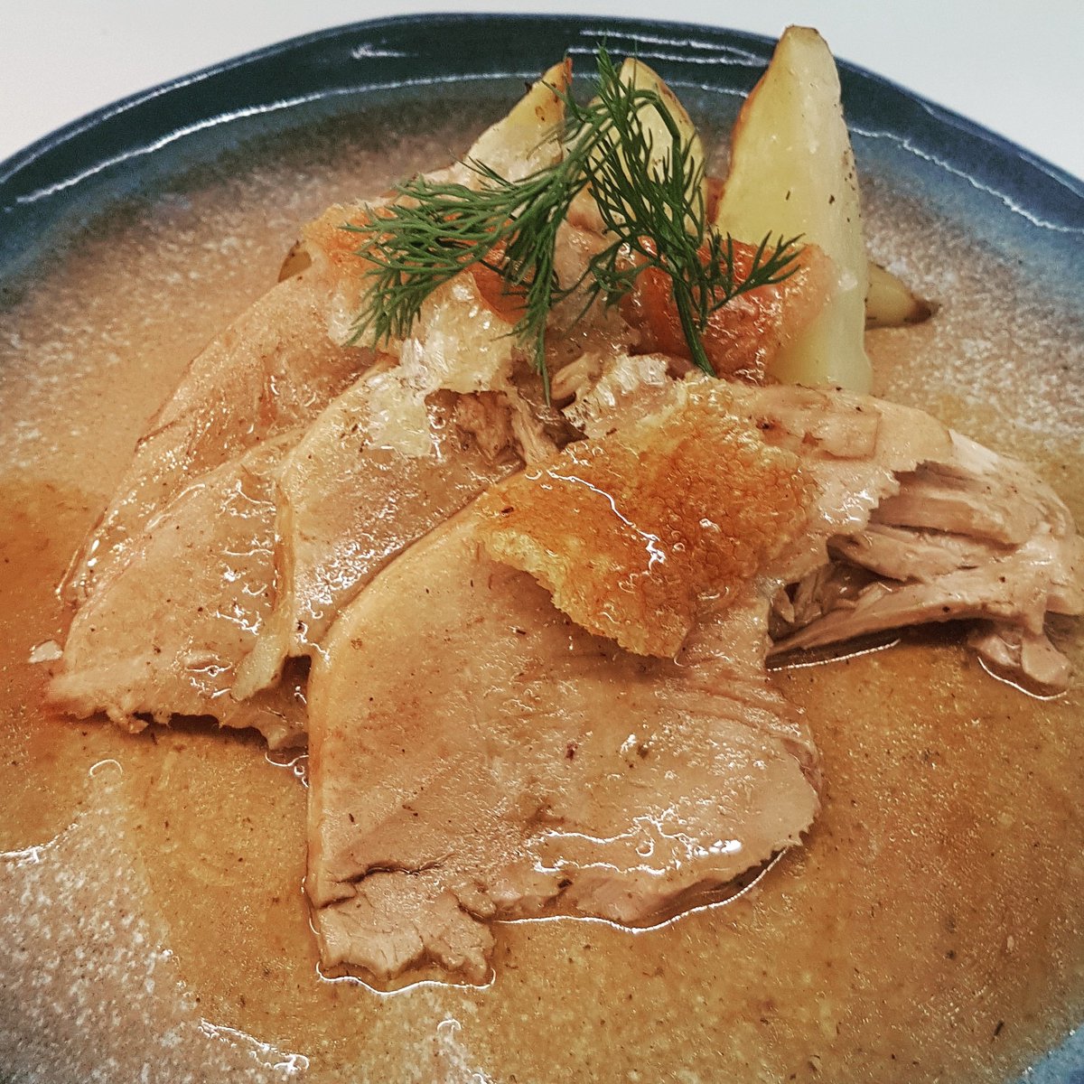 patacelta's tweet photo. Qué delicia el #porcocelta que están probando hoy los compis de #Inditex 😋😋. Gracias por confiar en @patacelta para el #comedorinditex 🐷 😍
@ASOPORCEL
#cerdocelta @slowcompostela
#slowfood #slowpork https://t.co/maNt1wPbZy