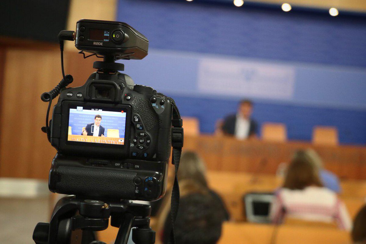 Cs_Andalucia's tweet photo. 📡 @SergioRomeroJ ha ofrecido una rueda de prensa para valorar la actualidad política.

📲 Te lo contamos en nuestro perfil https://t.co/lxdbuiooSu