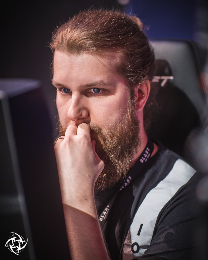NIP's tweet image. GGWP @NRGgg 🇺🇸 | 11:16

Tomorrow at 11:00 CEST, we are going to play against @astralisgg 🇩🇰

#GONINJAS #CSGO #ECS7