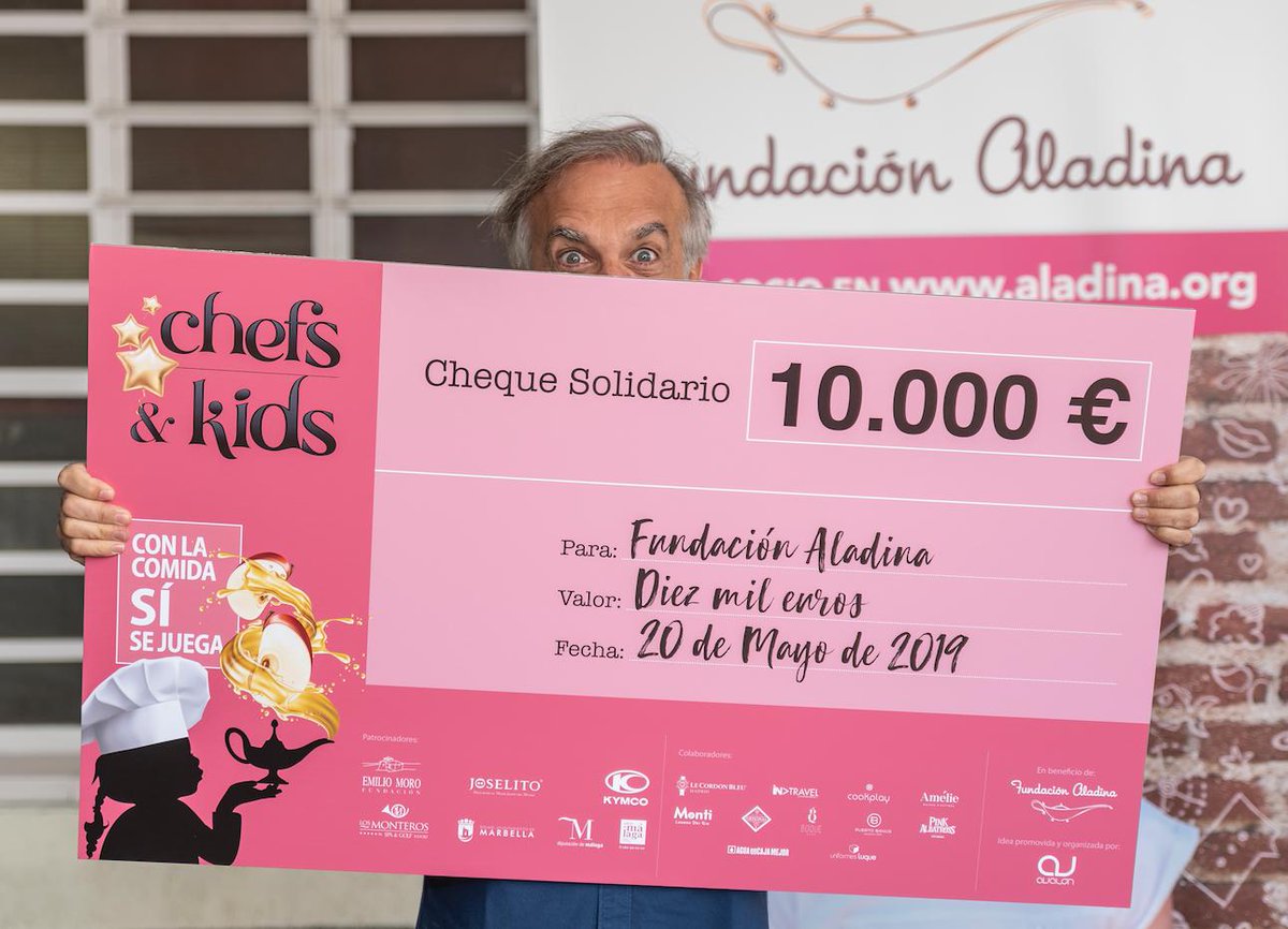 ChefsAndKids's tweet image. ¡Hoy hemos entregado a @PacoArango y su @FundAladina un cheque con lo recaudado esta edición! 🧡❤️🌟

@JamonJoselito @emilio_moro @HotelMonteros @KYMCOeBikes @lcbmadrid @monti_londondry @CookplayCuisine @OriginalTonic @InTravelOficial @aguaencajamejor @SaboraMalaga @Ayto_Marbella