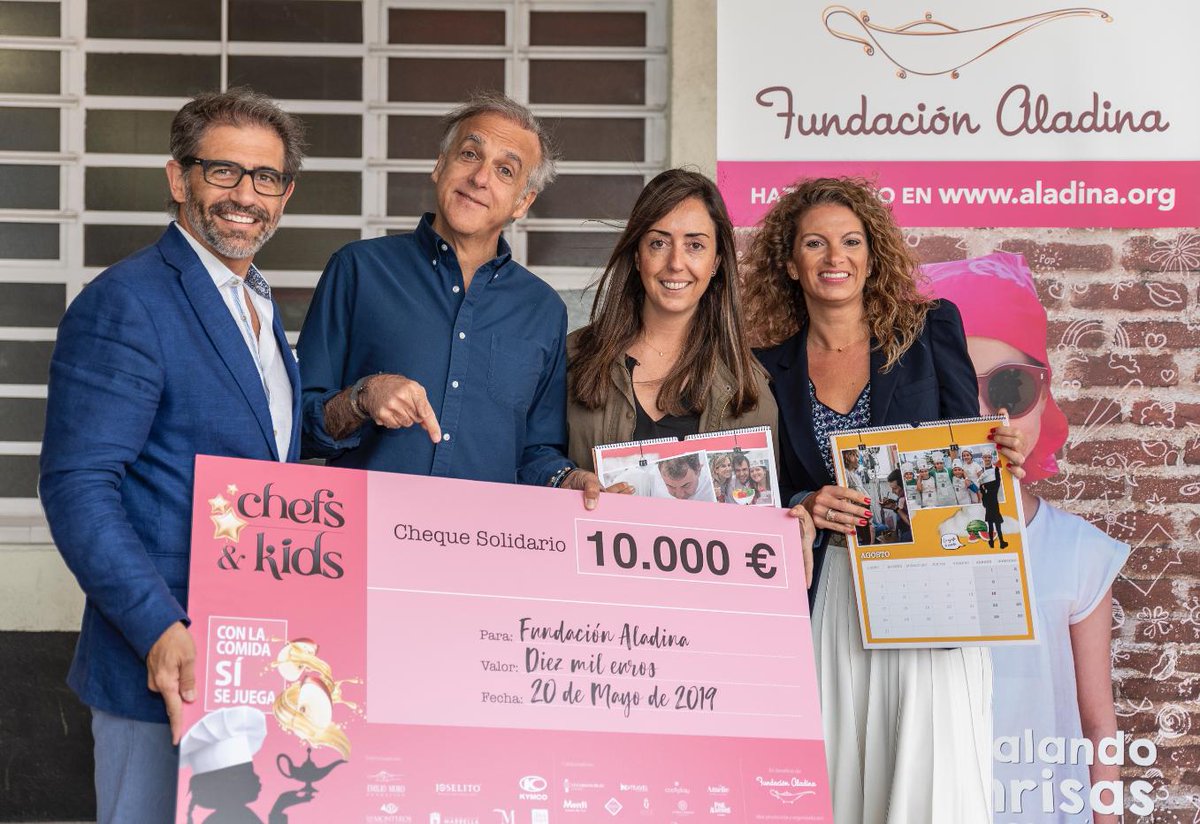 ChefsAndKids's tweet image. ¡Hoy hemos entregado a @PacoArango y su @FundAladina un cheque con lo recaudado esta edición! 🧡❤️🌟

@JamonJoselito @emilio_moro @HotelMonteros @KYMCOeBikes @lcbmadrid @monti_londondry @CookplayCuisine @OriginalTonic @InTravelOficial @aguaencajamejor @SaboraMalaga @Ayto_Marbella
