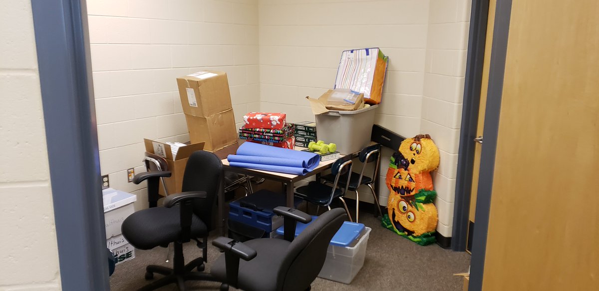 zeelandlinks's tweet photo. A year ago @TaylorTwork &amp; Lizzy Bush applied for Youth Innovation Grants from @SpOlympicsMI to develop Peer to Peer rooms for our schools. These rooms have provided a space to laugh &amp; cry, a place to build &amp; strengthen friendships, &amp; a place to get away. Thank you so much to all! https://t.co/xaYd87gcxQ