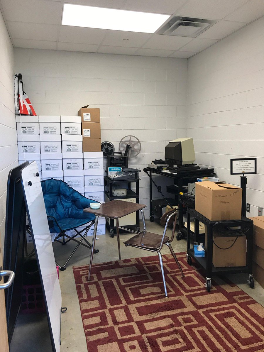 zeelandlinks's tweet photo. A year ago @TaylorTwork &amp; Lizzy Bush applied for Youth Innovation Grants from @SpOlympicsMI to develop Peer to Peer rooms for our schools. These rooms have provided a space to laugh &amp; cry, a place to build &amp; strengthen friendships, &amp; a place to get away. Thank you so much to all! https://t.co/xaYd87gcxQ