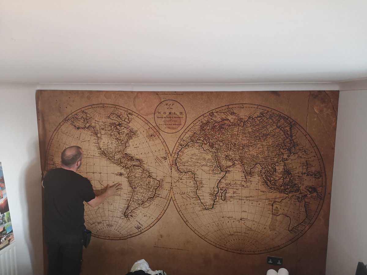 GraphicsHosch's tweet image. Transforming walls #worldmap #education #oldempire #wallart #installations #graphics #largeformatprint #largeformatgraphics #exhibitions