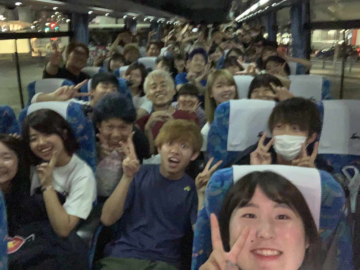 19_otasuke's tweet photo. キーーーーーーーン！！！💨
いよいよフェリー組のバス出発したよ〜〜！！わっくわく！なソーランの幕開け！！一足先に北海道へ向かいます🙌✨ https://t.co/B2JJDEpkTO