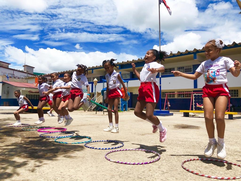 Quienes recuerdan estos juegos de antaño? #colonsurgira  #todossomoscolon