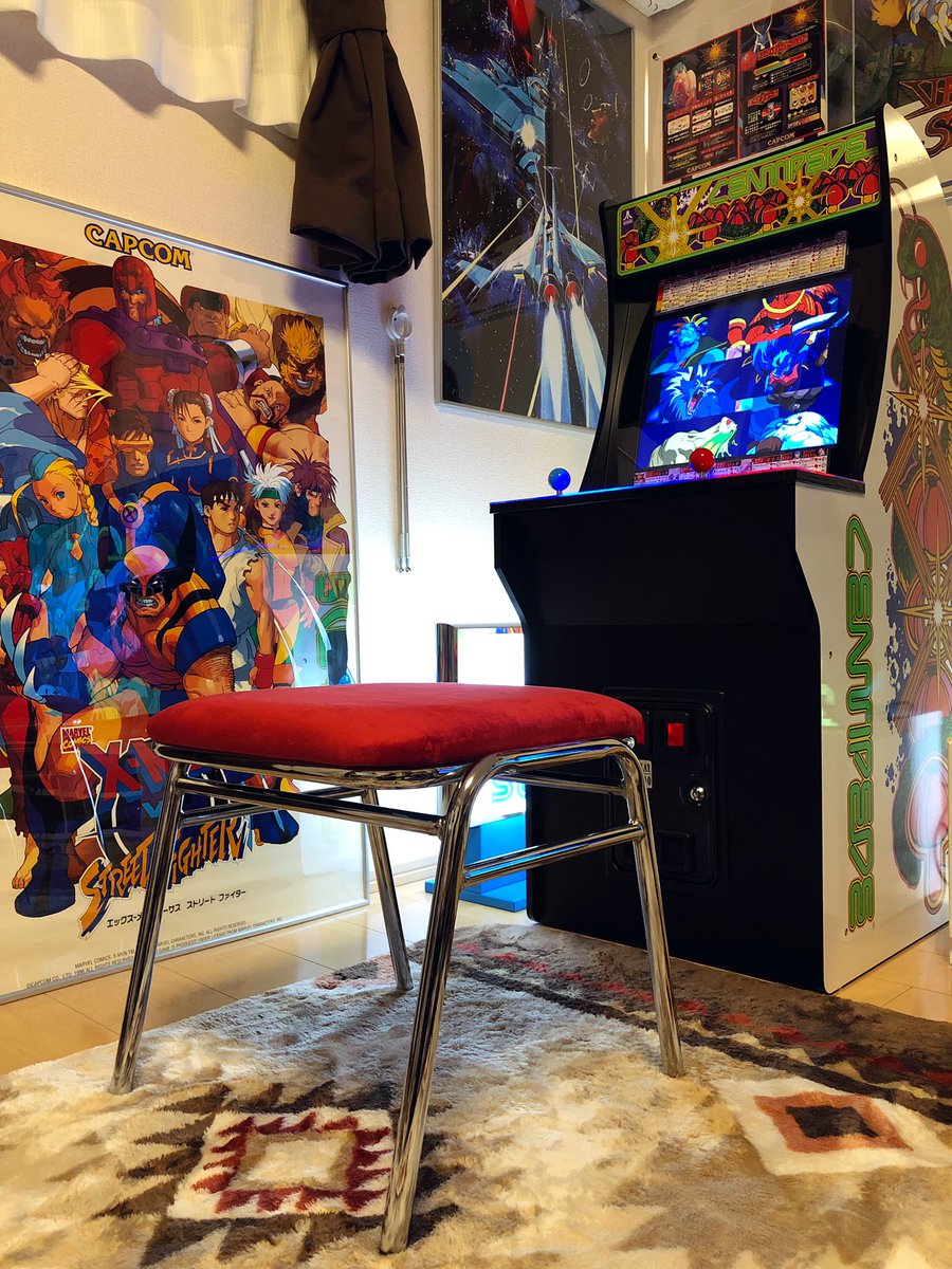 Maus Ar Twitter 佐賀からゲーセン椅子が届いたよ 触り心地と座った高さは昔のゲームセンター感覚そのまま Arcade1up筐体にも丁度いいサイズ オススメです
