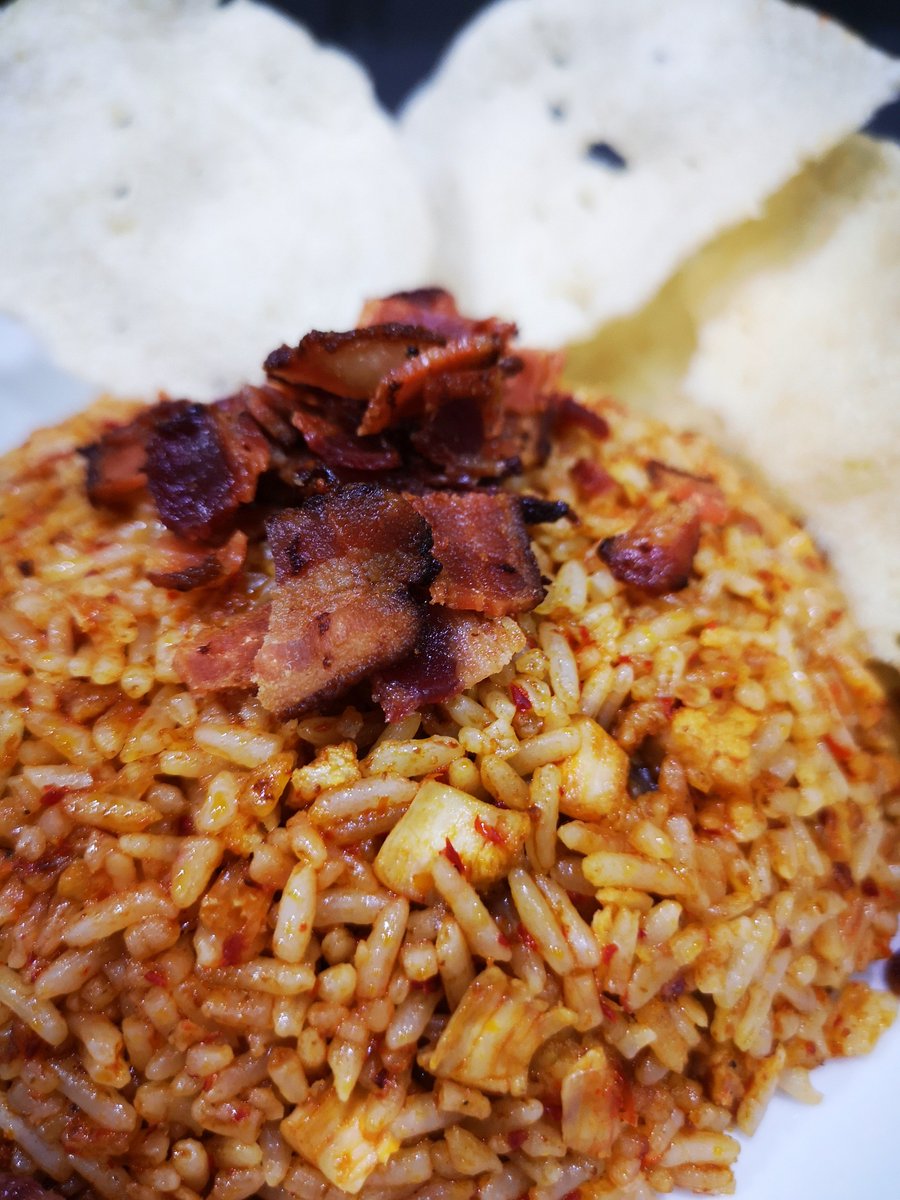 Eric_Phoon's tweet photo. .
Nasi Goreng Kampung ...🌶️🌶️🌶️
.
.
#wingsiewyoke #HomeCooking #NasiGorengKampung #friedrice #livetoeat #food #yummy #delicious #instafood #nomnom #foodforthought #hungry #foodporn #foodpics #asianfood #mencancook #Chinesecooking #justeat #cooking https://t.co/YNgESxCIoU