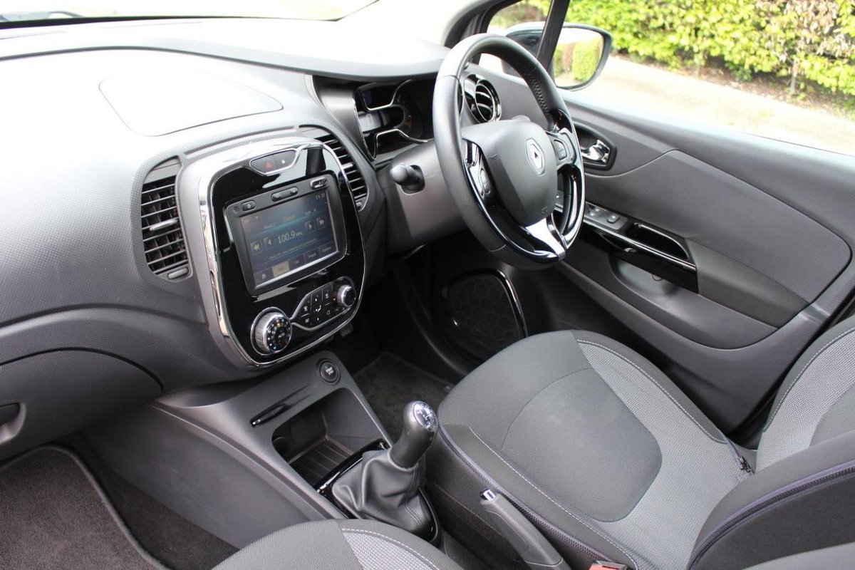 TWWStock's tweet image. Used Renault Capturd-que Grey 2014 for sale buff.ly/2LBTTD8 #Carforsale #RenaultCapture #Manual #Hatchback #LowMileage #TCC