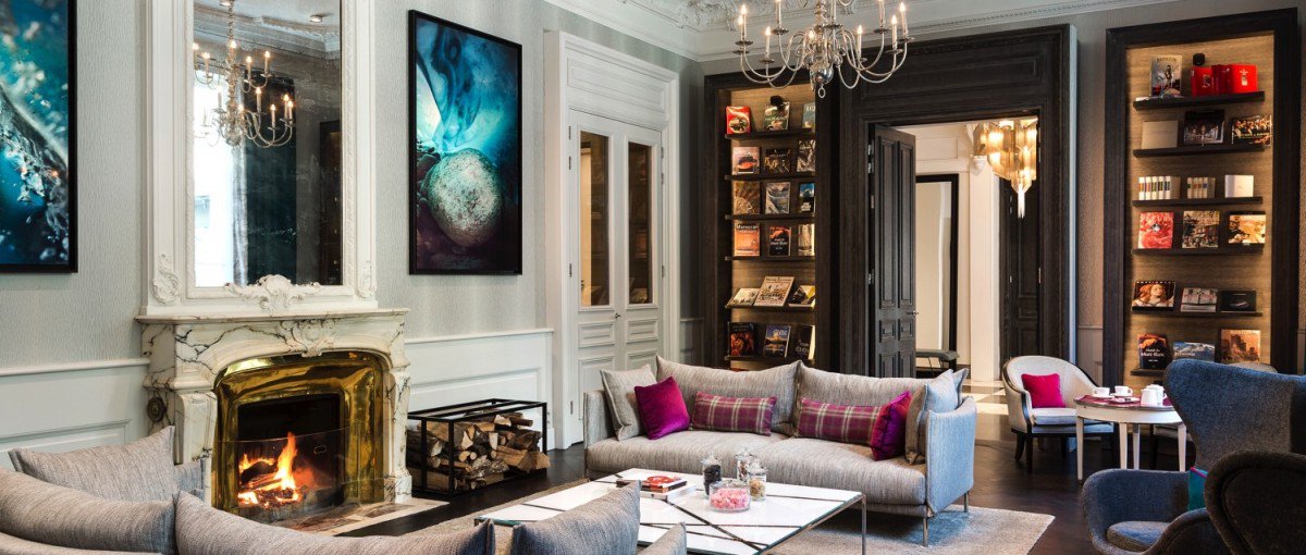 Despite being more than a century old, Hôtel Mont-Blanc still looks fantastic, thanks to a tasteful touch-up care of interior designer @SdeMargerie. &gt; bit.ly/2XsRI6v #ChamonixHotel #InteriorDesign #HôtelMontBlanc