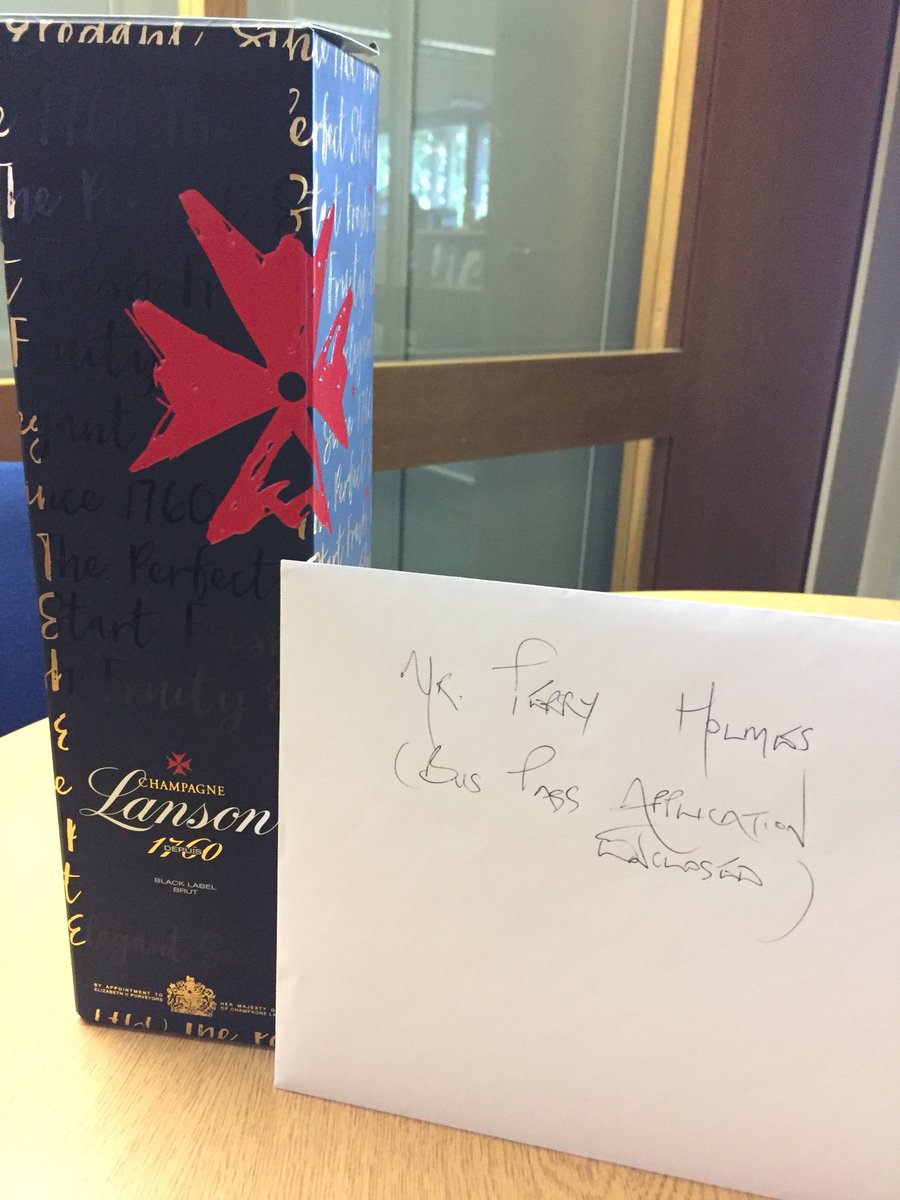 Thanks to amazing @medway_council Corporate Management Team @rdulieu @CarrieMcKenzie @i_sutherland @ChrisKenzla @ann_domeney James, Dawn, Phil, Richard and of course the legend that is Neil Davies for an early birthday pressie #wearemedway #howoldisold