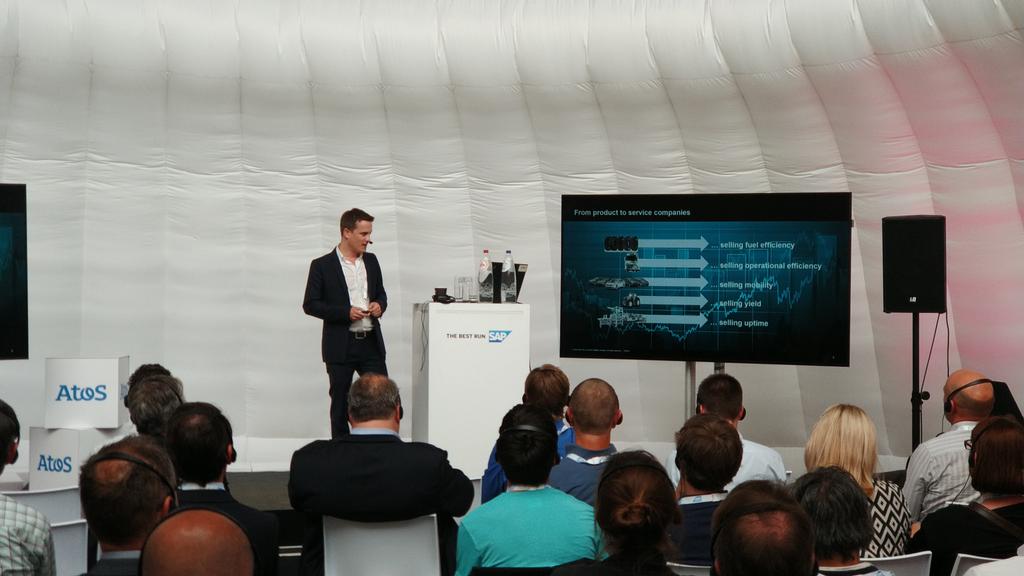 GEN13_'s tweet photo. From product to services by @AtosBELUX - and how to become an Intelligent Enterprise #SAPFestival https://t.co/RXKxjoMV7i