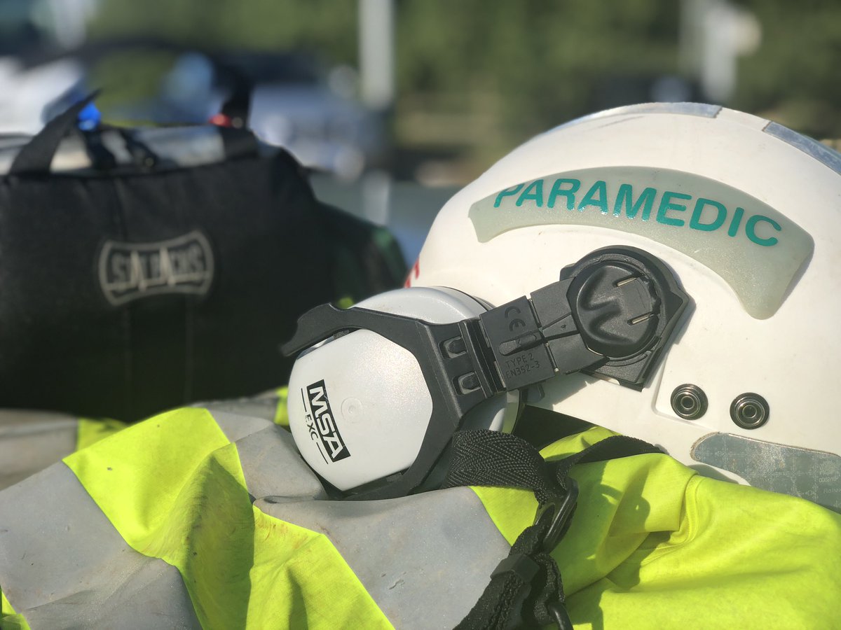 accessandrescue's tweet photo. #RESCUE #Paramedic for #confined space project.... enjoying the ☀️ during downtime https://t.co/ErXxfSKcPy