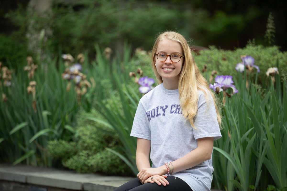 Olivia Young, the captain of the dance team at <a href="/AHC_news/">AcademyHolyCross</a>, said her AP Biology class "showed me how much I love learning about how the human body works, because I have to think about it so much during dance": cathstan.org/news/local/hol… #ADWClassof2019