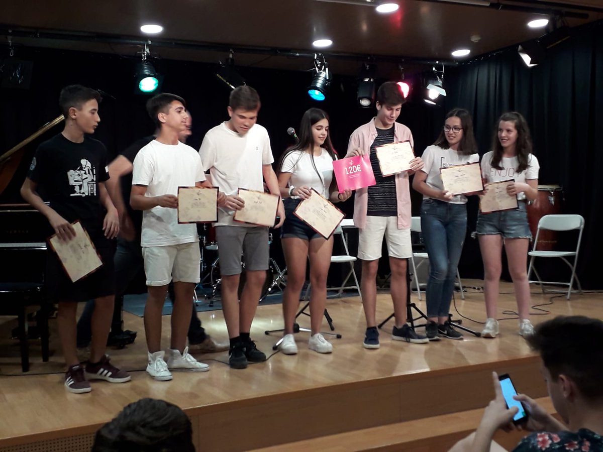 emmolesa's tweet photo. XXIV Concurs de composició 2019, categories A i B per primària i C per secundària. Felicitats a tots els participants i guanyadors.
#musiquem #OlesadeMontserrat #composicio https://t.co/I0DRxibu4j