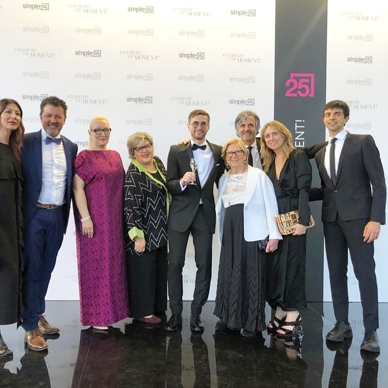 nadiazenato's tweet photo. 25 years of Simple wines in Moscow. Amazing experience at #SimpleExpo: Celebrate the moment!🥂
. 
#Zenatowinery
#ZenatoAroundtheWorld #ZenatoExperience
#NadiaZenatoJewelry https://t.co/lpwtGvmXF1