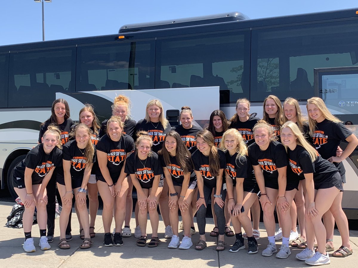 JulieHoeve's tweet photo. Off to state!!!   Good luck Tigers!!!! https://t.co/RJ1G3Idj0P