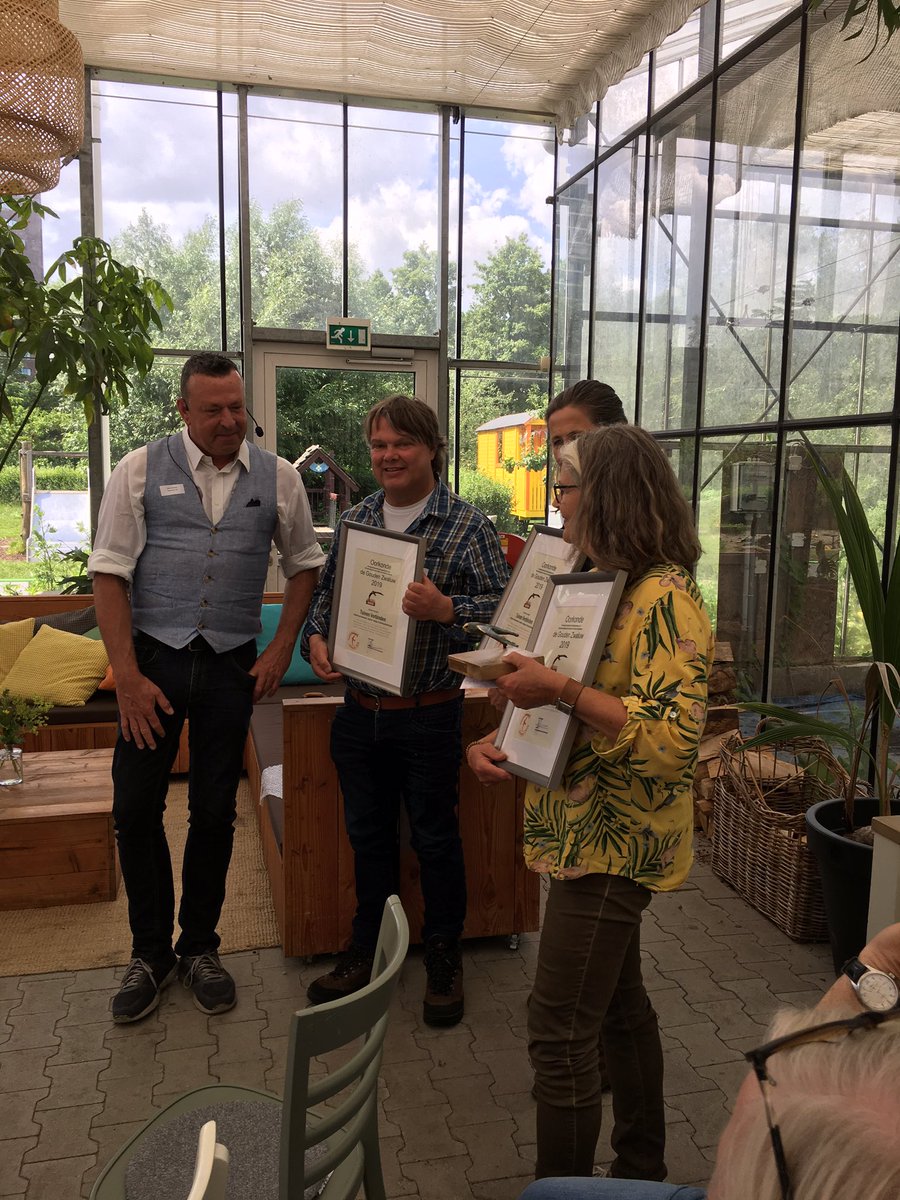 MaxxxdeHaan's tweet photo. Het project “Tuinen verbinden” in  @buitenpost, @Eastermar en @Feanwalden wint  De Gouden Zwaluw. Fan herte lokwinske! https://t.co/36MrY6XKnI