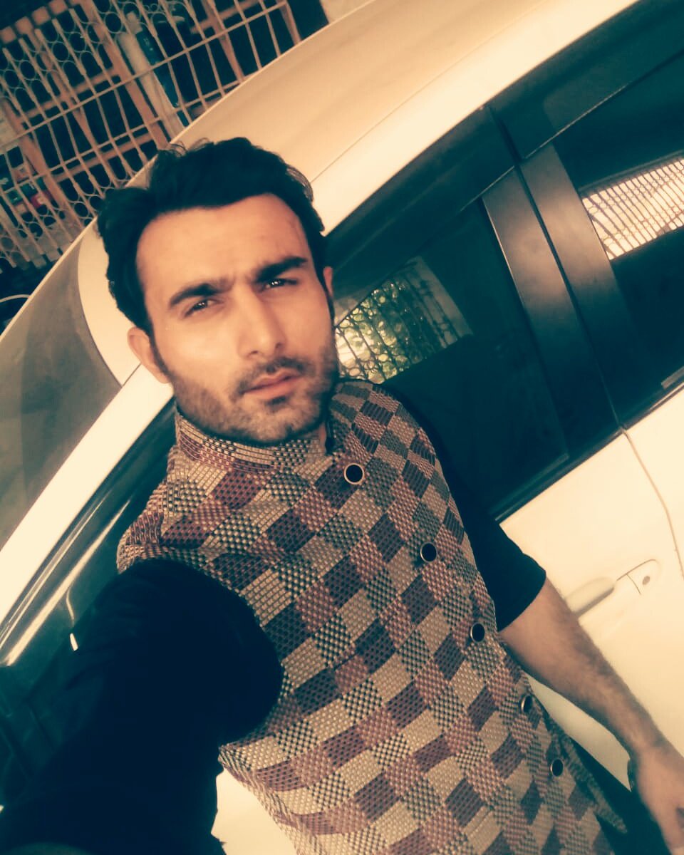 Fuzaan_Khan's tweet photo. Eid Mubarak All Of You Guy's
Wearing:Good Guy's by Sh Naveed Ahmed
#Backtoback #Modellife #Modelstyle #Creative #Fashionmodel #Fuzaankhan #PakistanFashionIndustry https://t.co/SIeztdUMal