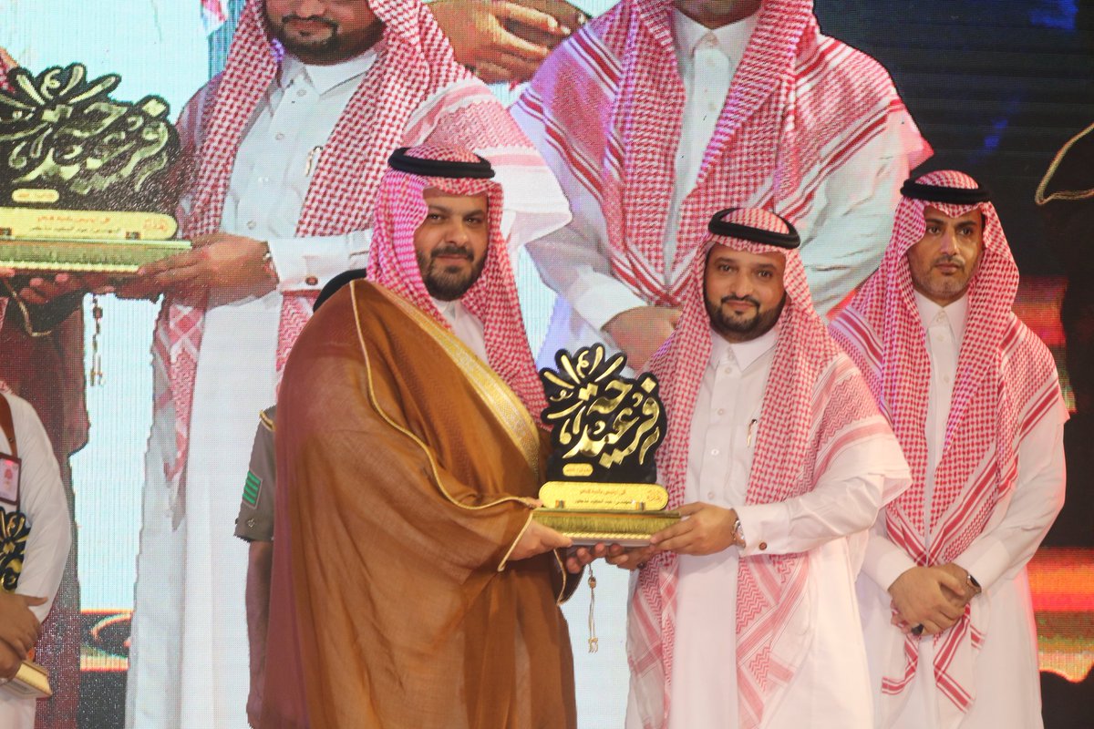 Dayertourism's tweet photo. رعى محافظ #الداير نايف بن ناصر بن لبدة احتفال اهالي المحافظة ( #فرحة_العيد) بـ #عيد_الفطر وذلك بالمركز الحضاري التابع لبلدية الداير
@muni_aldair
إمارة منطقة جازان https://t.co/MaRhsa7VAu