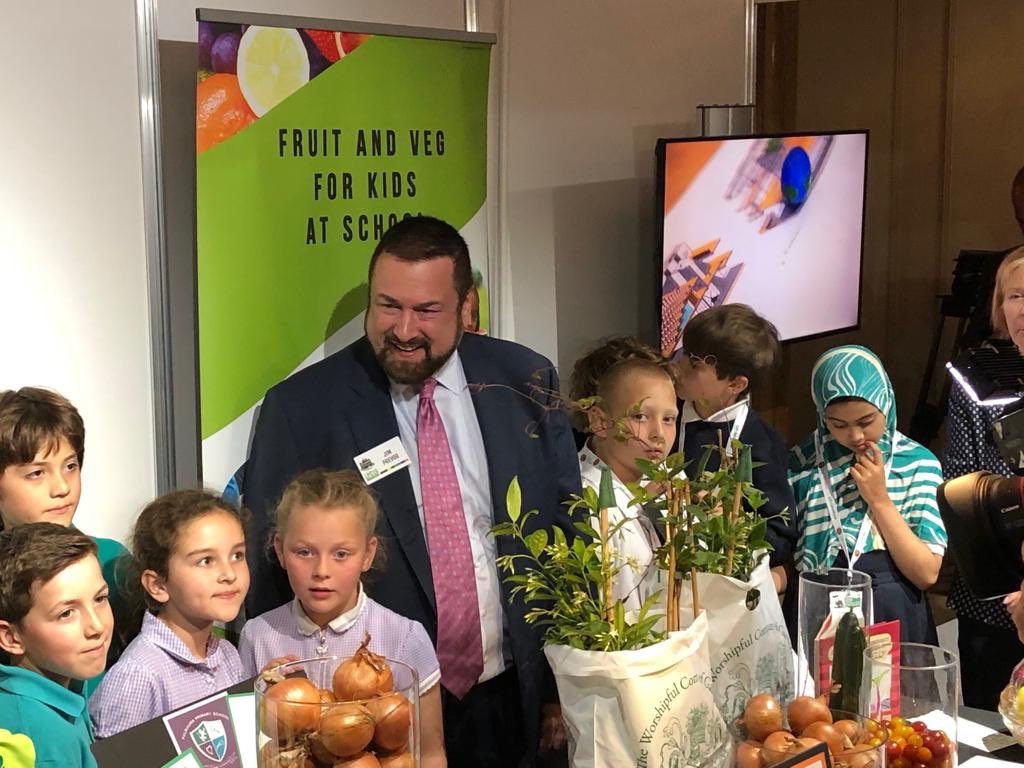PortalFruticola's tweet photo. https://t.co/SYK5b07pO6 en London Produce Show 2019. ¡Siempre presentes en los eventos más importantes del Agro a nivel mundial! #londonproduceshow #celebratingfresh https://t.co/GxdT6OJcSy