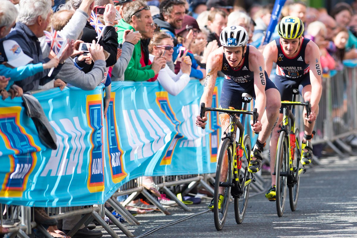 BritTri's tweet photo. The Brownlee brothers @AliBrownleetri &amp; @jonny_brownlee are back on home turf this weekend in Yorkshire! 🇬🇧
Who else is excited to see them competing together at @WorldTriLeeds?
I know we are! 😀
#WTS #WTSLeeds https://t.co/4YNOhxPbPR