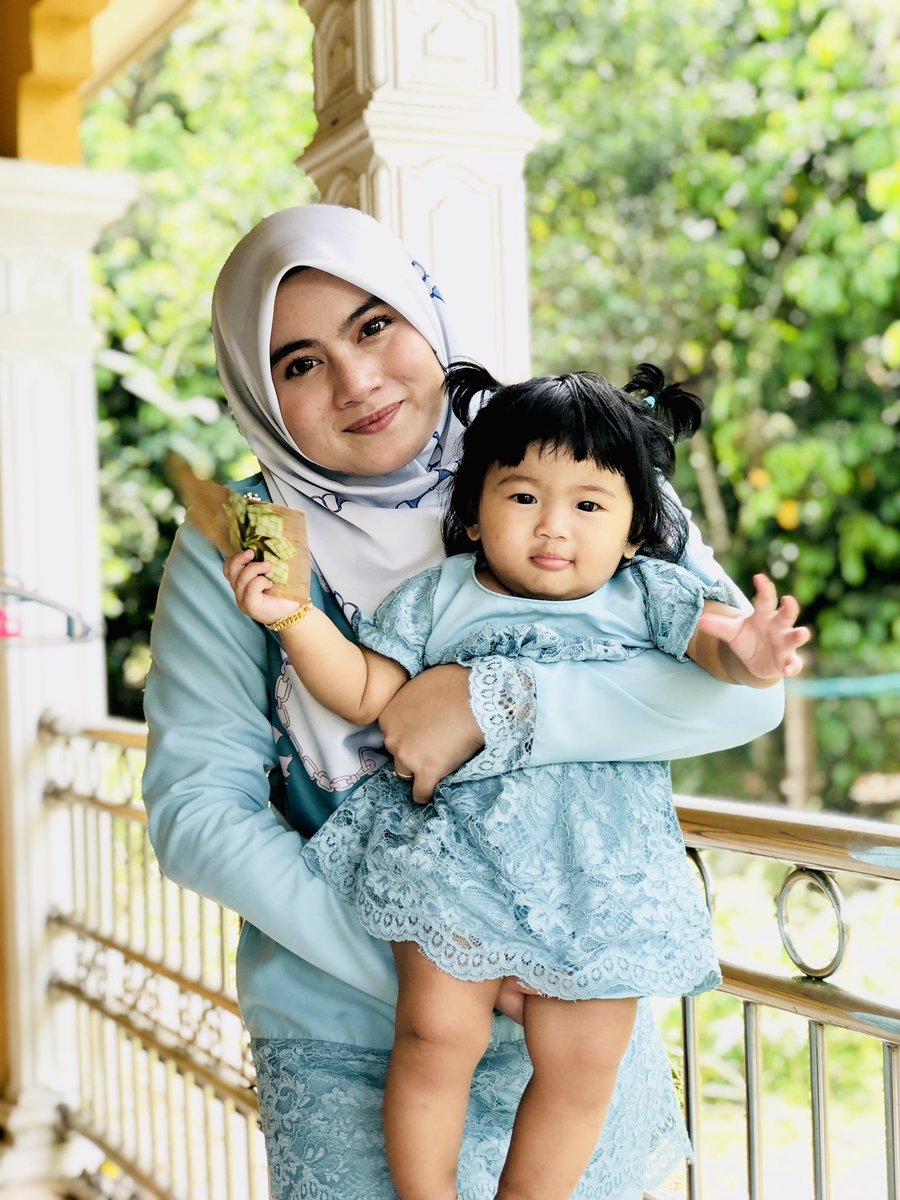 wawazacks_'s tweet photo. Tahun ni kita raya berdua je syg. Tahun depan insyaAllah . Doa kan mummy ye๐ฅฐ
#raya2019 #selamathariraya #1stEid https://t.co/SdtIy3a6ba