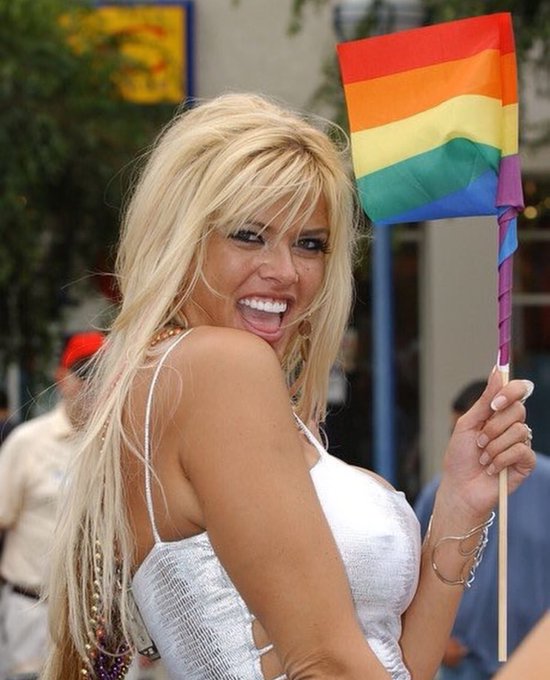 tw-pornstars-be-a-bimbo-pictures-and-videos-from-twitter