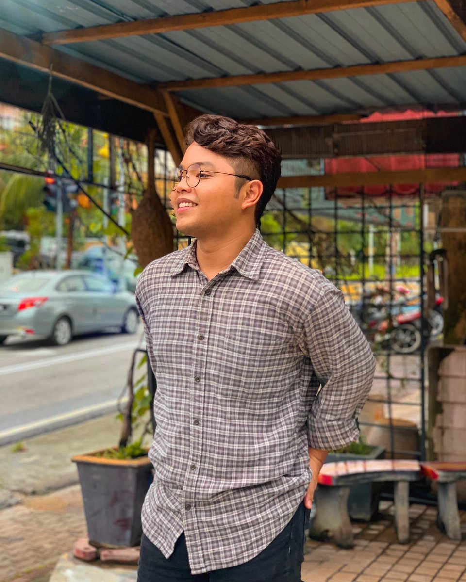 fichfahmi's tweet photo. Hey is that you jodoh? #rayaday2 https://t.co/KrqACxs6PT